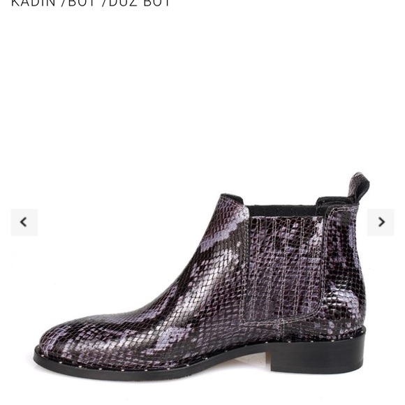 Snake skin %100 leather Boots - Picture 2 of 4